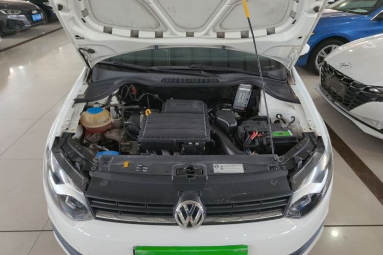 Used Volkswagen Polo 2016 1.4L Automatic Trendy Model Engine Bay