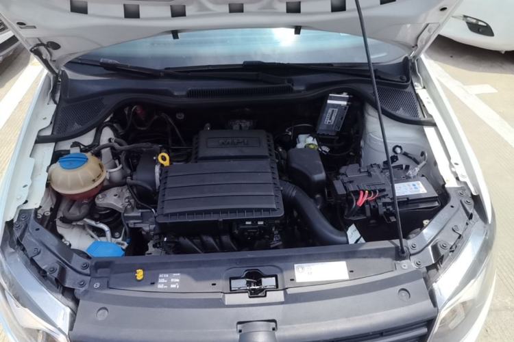 Used Volkswagen Polo 2016 1.4L Manual Fashion Model Engine Bay