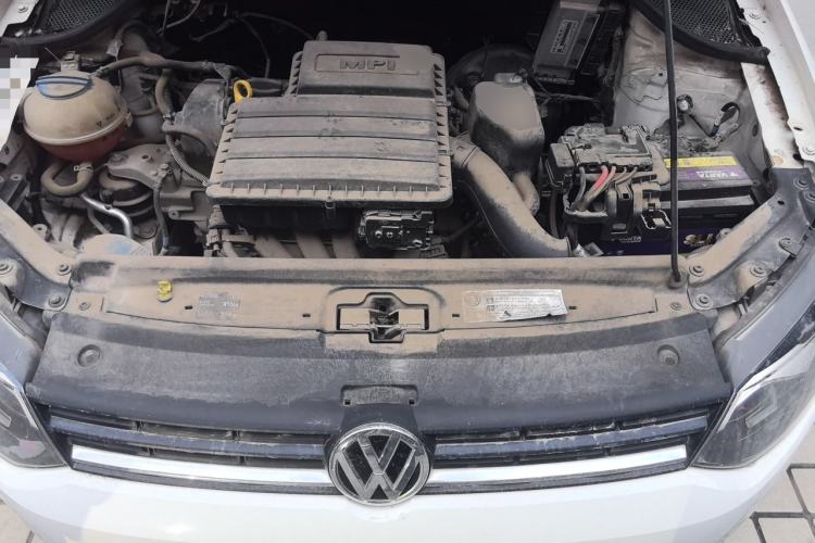 Used Volkswagen Polo 2016 1.4L Manual Fashion Model Engine Bay