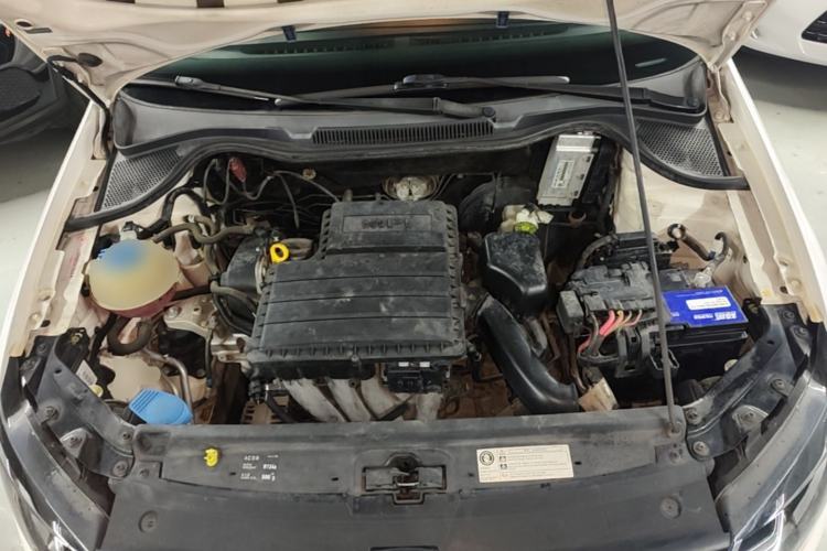Used Volkswagen Polo 2016 1.6L Automatic Comfort Model Engine Bay