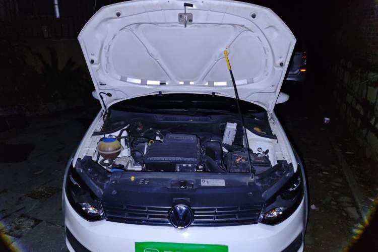 Used Volkswagen Polo 2016 1.4L Automatic Trendy Model Engine Bay