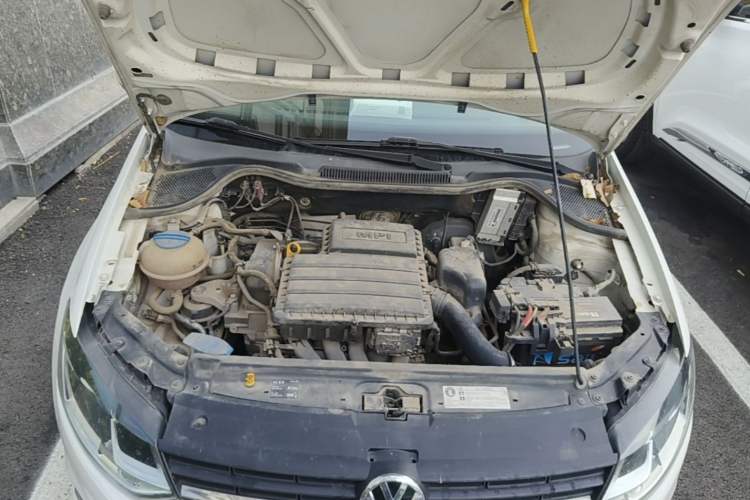 Used Volkswagen Polo 2016 1.6L Automatic Comfort Model Engine Bay