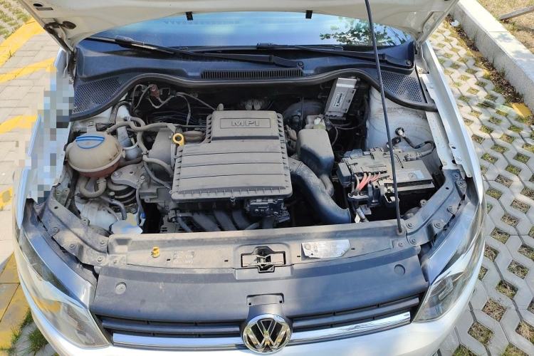 Used Volkswagen Polo 2016 1.4L Manual Fashion Model Engine Bay