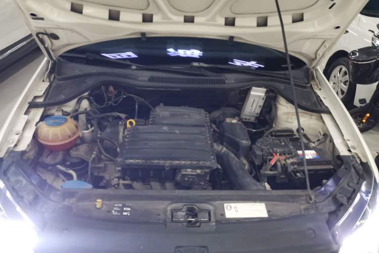 Used Volkswagen Polo 2016 1.4L Automatic Trendy Model Engine Bay