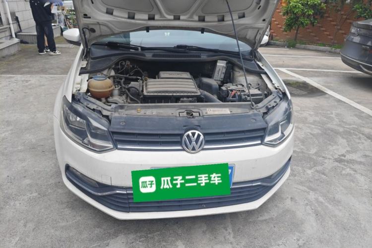 Used Volkswagen Polo 2016 1.6L Automatic Comfort Model Engine Bay