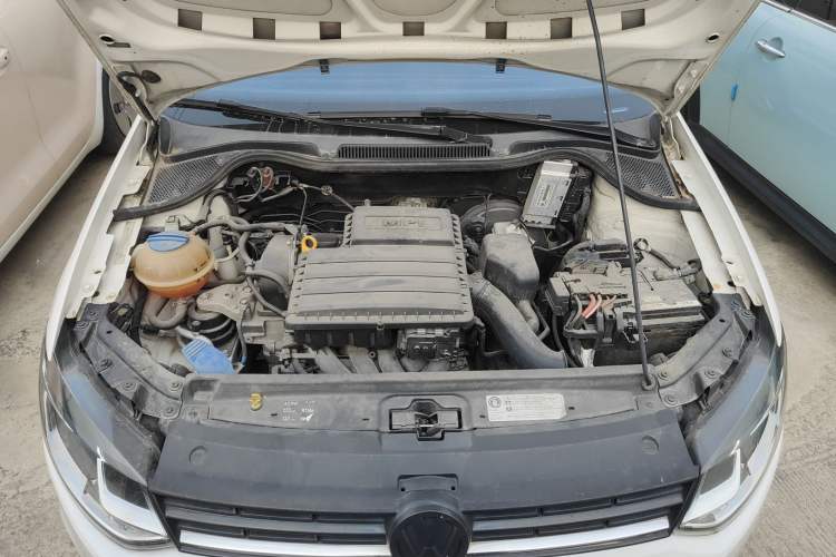 Used Volkswagen Polo 2016 1.6L Automatic Comfort Model Engine Bay
