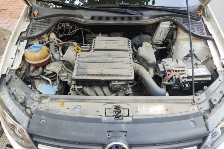 Used Volkswagen Polo 2016 1.4L Manual Fashion Model Engine Bay