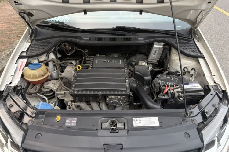 Used Volkswagen Polo 2016 1.6L Automatic Comfort Model Engine Bay