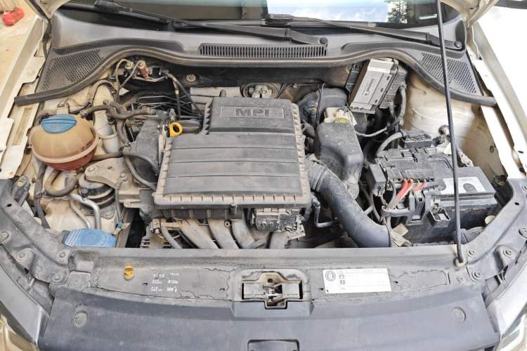 Used Volkswagen Polo 2016 1.6L Automatic Comfort Model Engine Bay