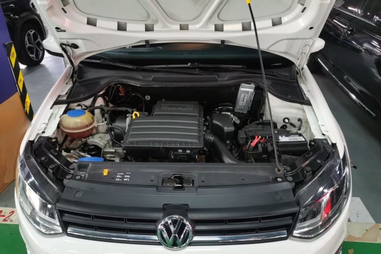 Used Volkswagen Polo 2016 1.6L Automatic Comfort Model Engine Bay