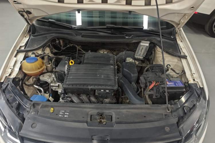Used Volkswagen Polo 2016 1.6L Automatic Comfort Model Engine Bay