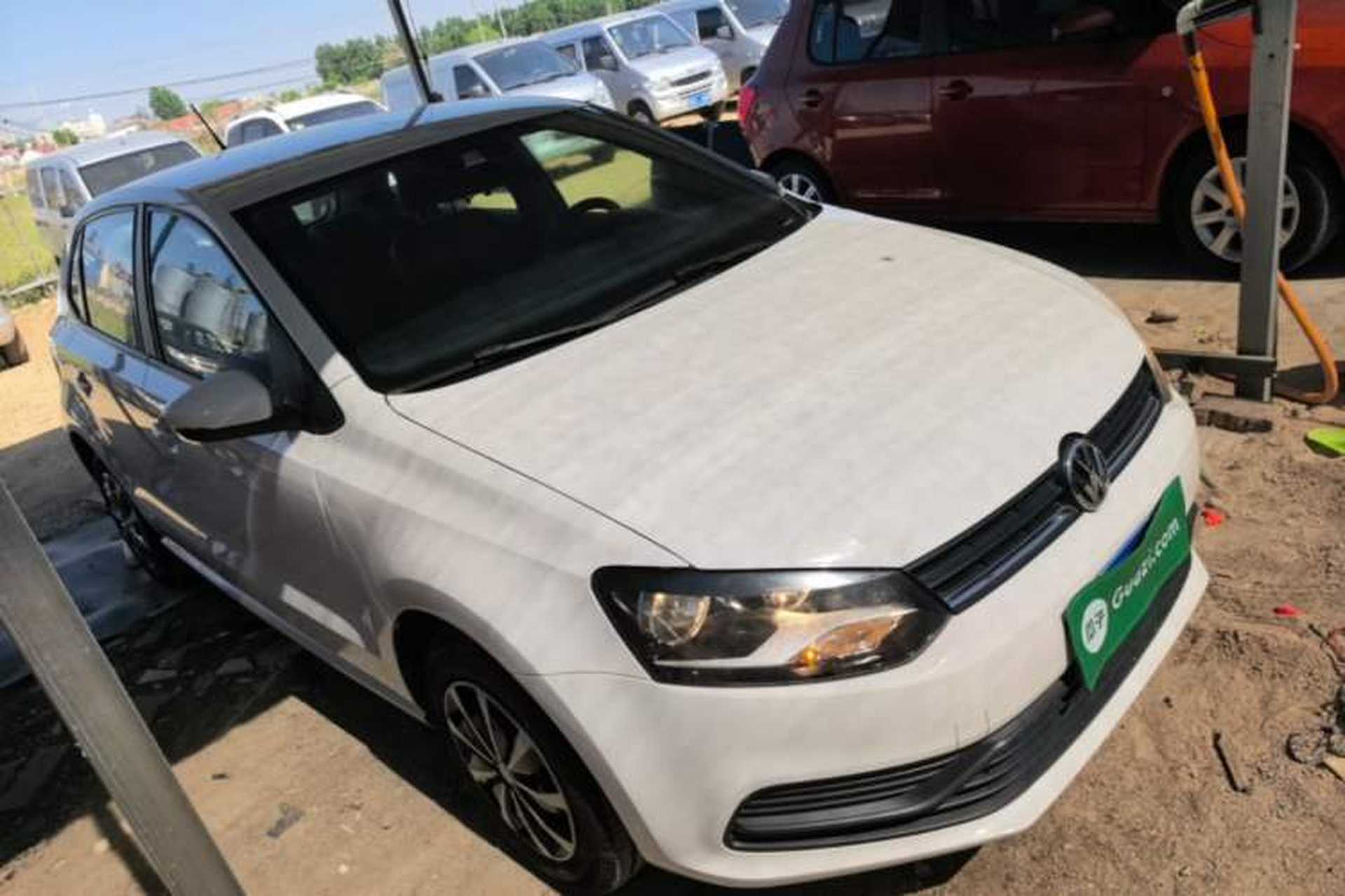 Used Volkswagen Polo 2016 1.4L Manual Fashion Model Exterior 1