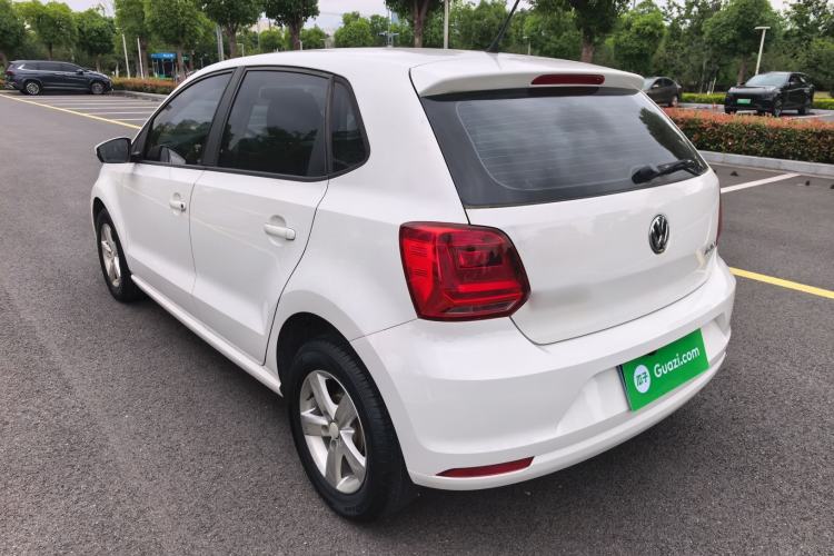 Used Volkswagen Polo 2016 1.4L Manual Fashion Model Exterior 1