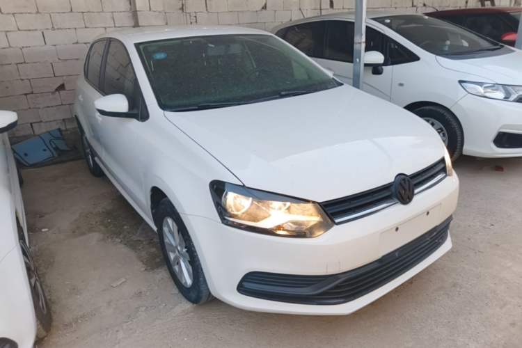 Used Volkswagen Polo 2016 1.4L Manual Fashion Model Exterior 1