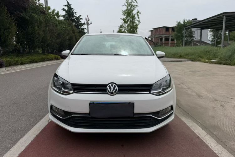 Used Volkswagen Polo 2016 1.6L Automatic Comfort Model Exterior 1