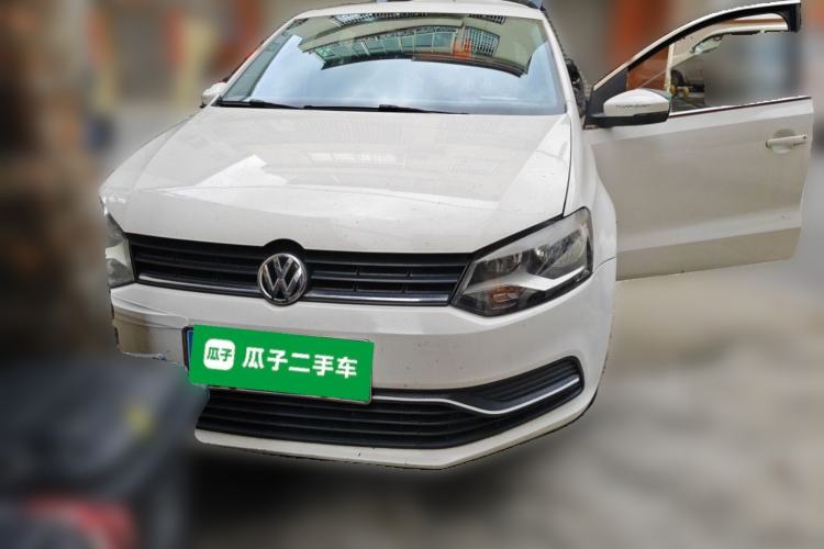 Used Volkswagen Polo 2016 1.4L Manual Fashion Model Exterior 1