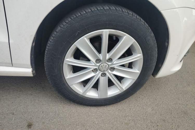 Used Volkswagen Polo 2016 1.6L Automatic Comfort Model Exterior 1