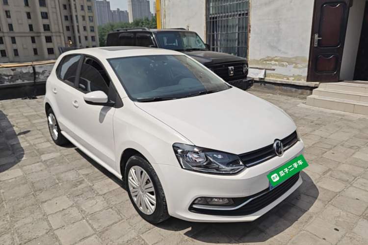 Used Volkswagen Polo 2016 1.6L Automatic Comfort Model Exterior 1