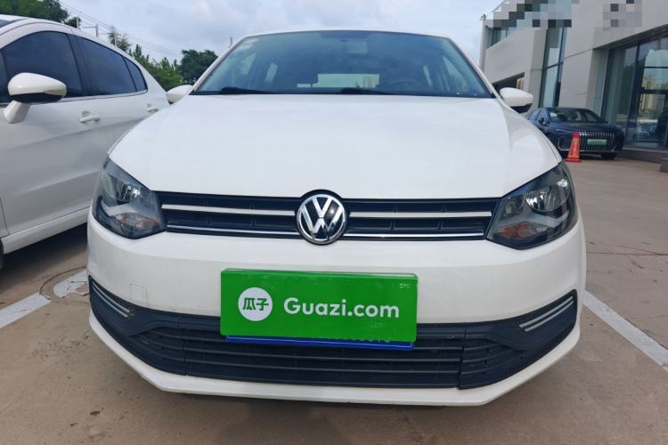 Used Volkswagen Polo 2016 1.4L Manual Fashion Model Exterior 1