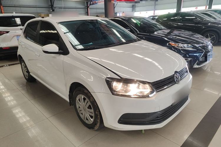 Used Volkswagen Polo 2016 1.4L Manual Fashion Model Exterior 1