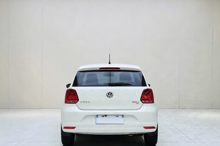 Used Volkswagen Polo 2016 1.6L Automatic Comfort Model Exterior 1