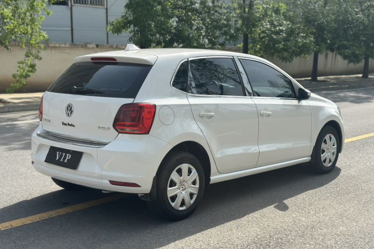 Used Volkswagen Polo 2016 1.4L Manual Fashion Model Exterior 10