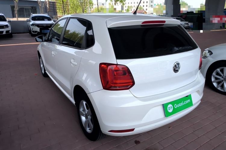Used Volkswagen Polo 2016 1.4L Manual Fashion Model Exterior 2