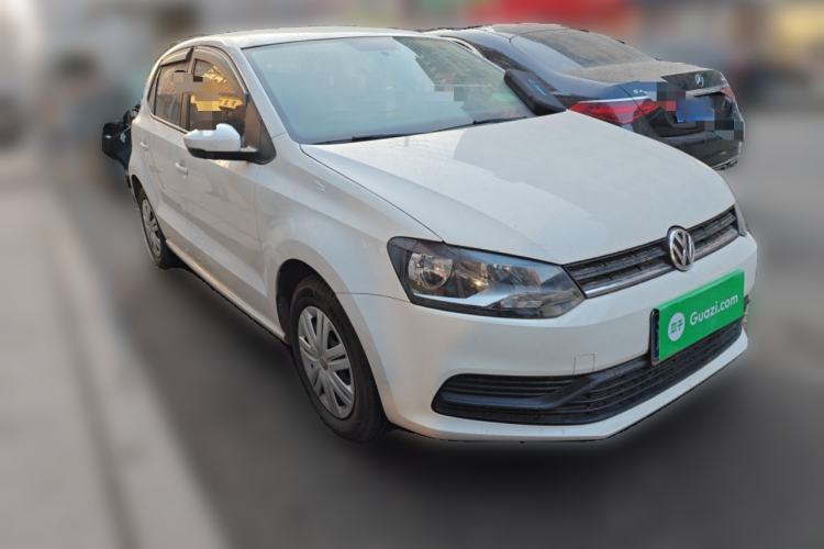 Used Volkswagen Polo 2016 1.4L Manual Fashion Model Exterior 2