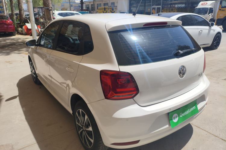 Used Volkswagen Polo 2016 1.6L Automatic Comfort Model Exterior 2