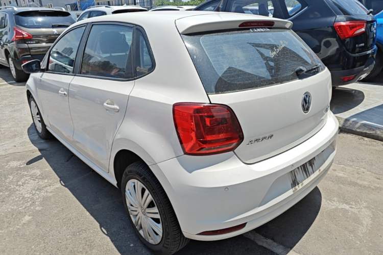 Used Volkswagen Polo 2016 1.6L Automatic Comfort Model Exterior 2