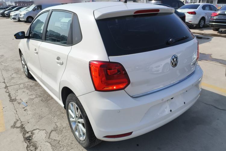 Used Volkswagen Polo 2016 1.6L Automatic Luxury Model Exterior 2