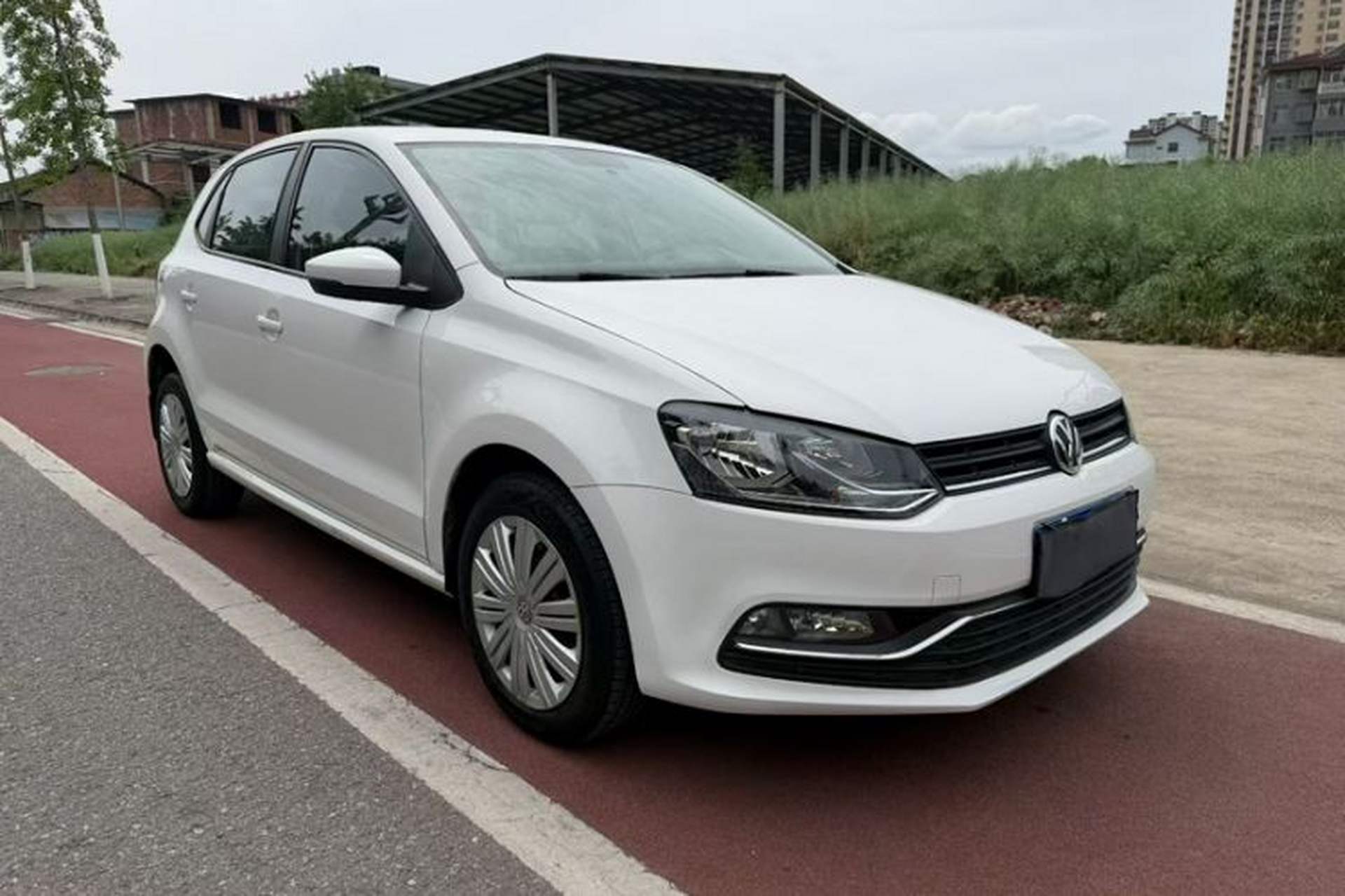 Used Volkswagen Polo 2016 1.6L Automatic Comfort Model Exterior 2