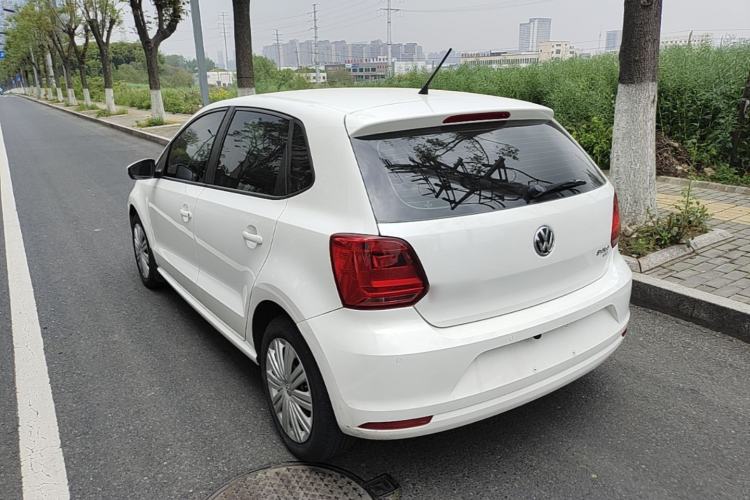 Used Volkswagen Polo 2016 1.6L Automatic Comfort Model Exterior 2
