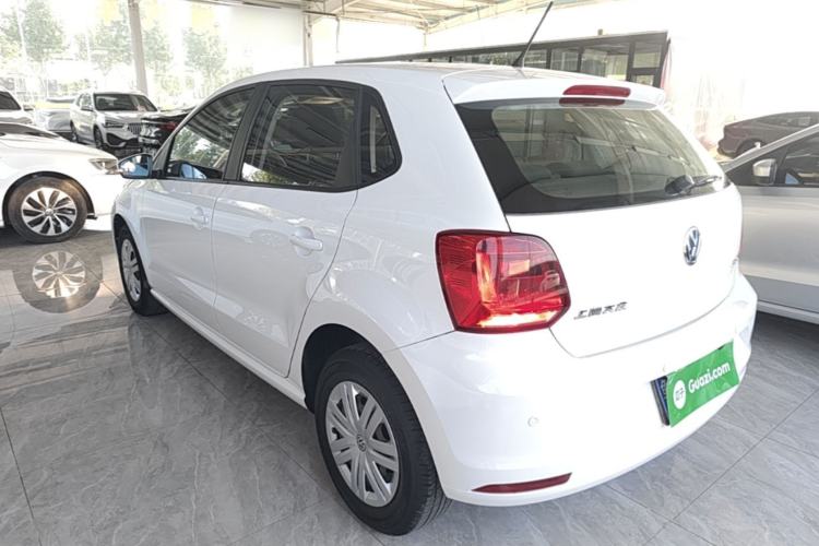 Used Volkswagen Polo 2016 1.4L Manual Fashion Model Exterior 2