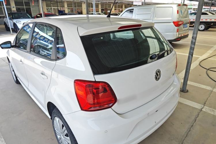 Used Volkswagen Polo 2016 1.6L Automatic Comfort Model Exterior 2