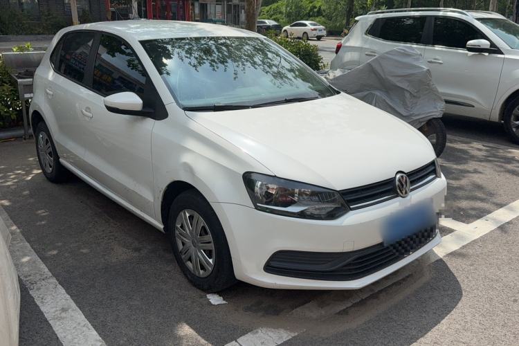 Used Volkswagen Polo 2016 1.4L Manual Fashion Model Exterior 2