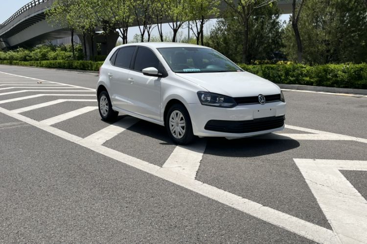 Used Volkswagen Polo 2016 1.4L Automatic Trendy Model Exterior 2