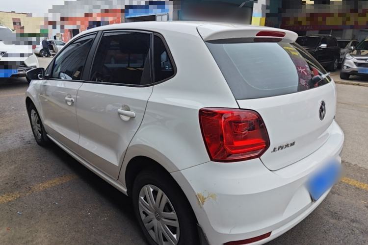 Used Volkswagen Polo 2016 1.4L Manual Fashion Model Exterior 2