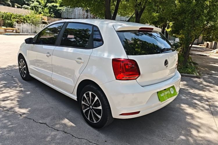 Used Volkswagen Polo 2016 1.6L Automatic Comfort Model Exterior 2