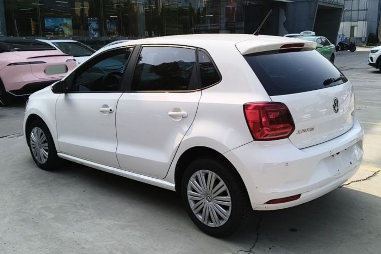 Used Volkswagen Polo 2016 1.6L Automatic Comfort Model Exterior 2