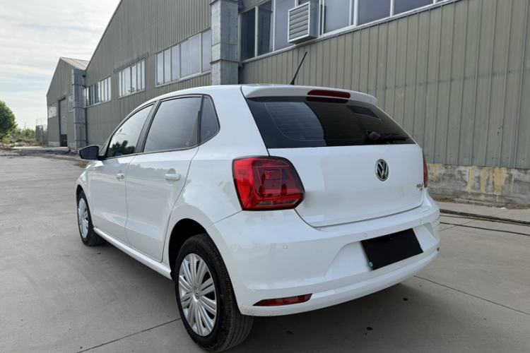 Used Volkswagen Polo 2016 1.6L Automatic Comfort Model Exterior 2