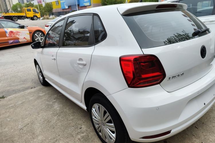 Used Volkswagen Polo 2016 1.6L Automatic Comfort Model Exterior 2