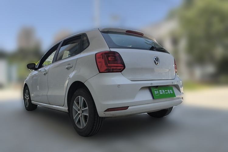 Used Volkswagen Polo 2016 1.4L Manual Fashion Model Exterior 3