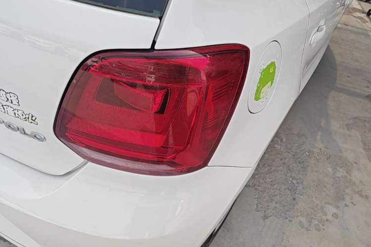 Used Volkswagen Polo 2016 1.4L Automatic Trendy Model Exterior 3