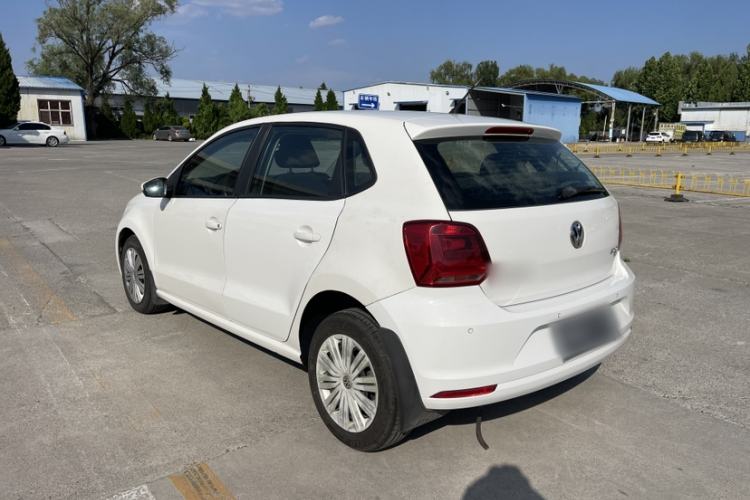 Used Volkswagen Polo 2016 1.6L Manual Comfort Model Exterior 3