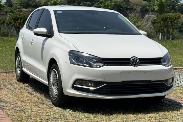 Used Volkswagen Polo 2016 1.6L Automatic Comfort Model Exterior 3
