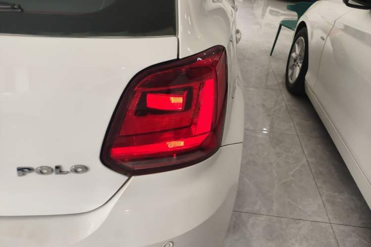 Used Volkswagen Polo 2016 1.4L Automatic Trendy Model Exterior 3