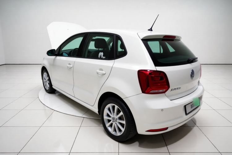 Used Volkswagen Polo 2016 1.6L Automatic Comfort Model Exterior 3