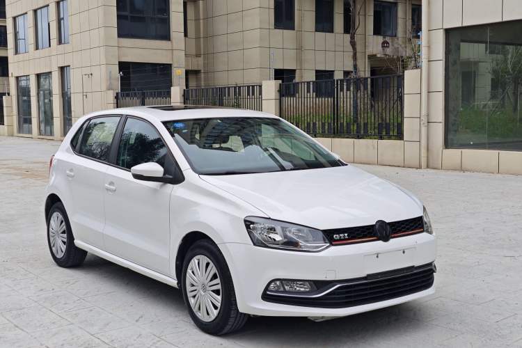 Used Volkswagen Polo 2016 1.6L Automatic Comfort Model Exterior 3