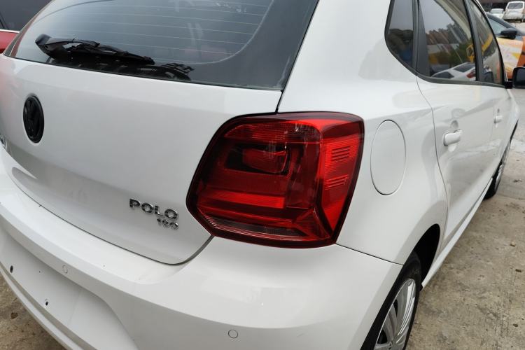 Used Volkswagen Polo 2016 1.6L Automatic Comfort Model Exterior 3